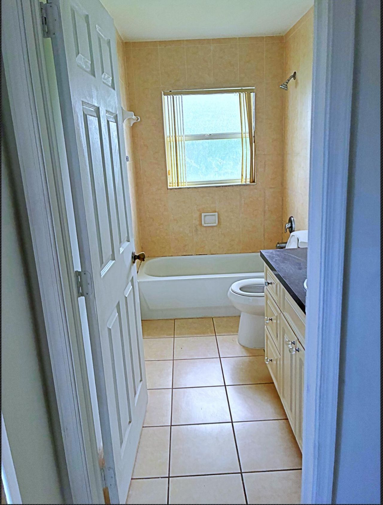 647 Latona Avenue, Lake Worth Beach, FL 33460 Photo