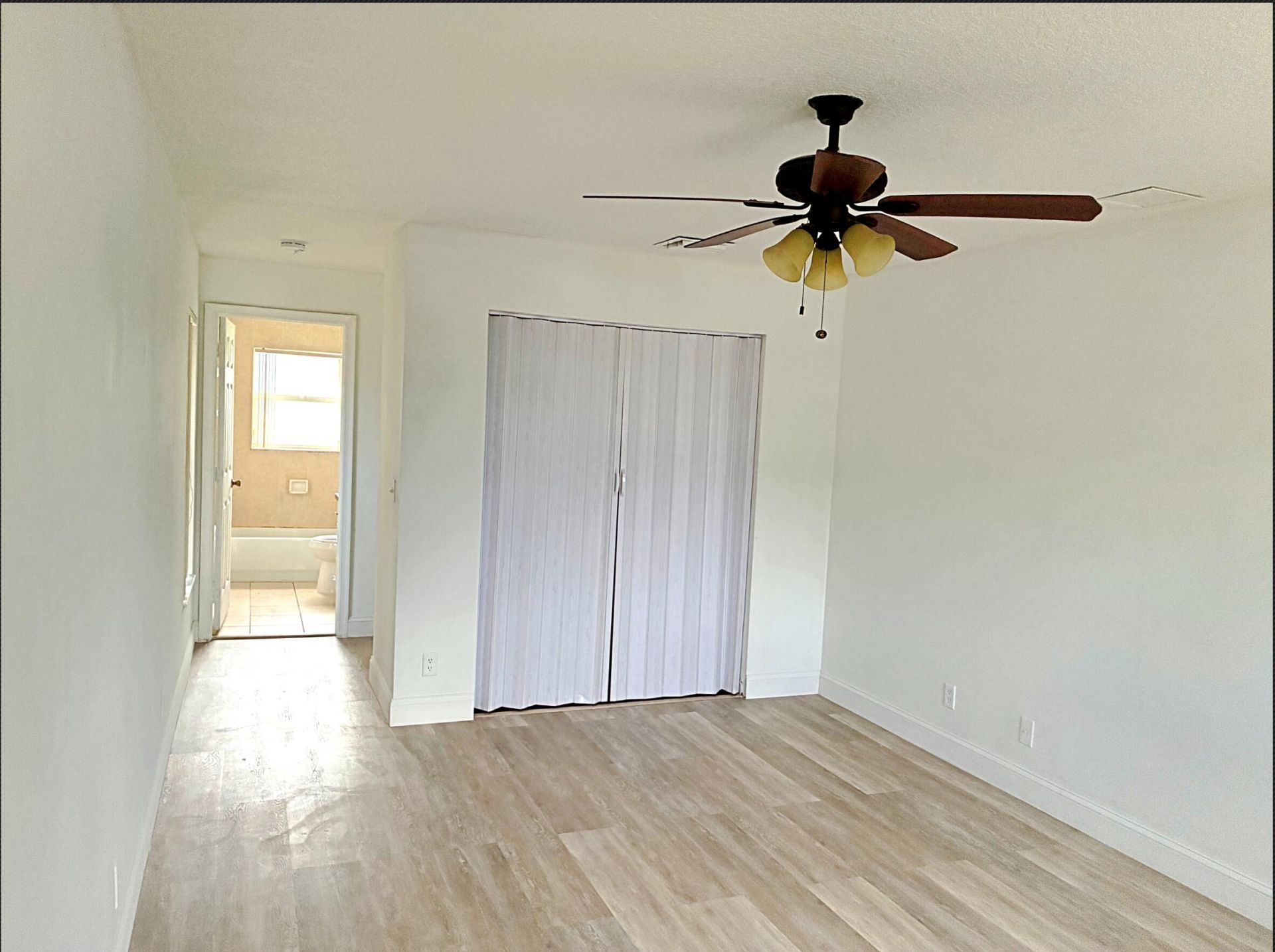 647 Latona Avenue, Lake Worth Beach, FL 33460 Photo