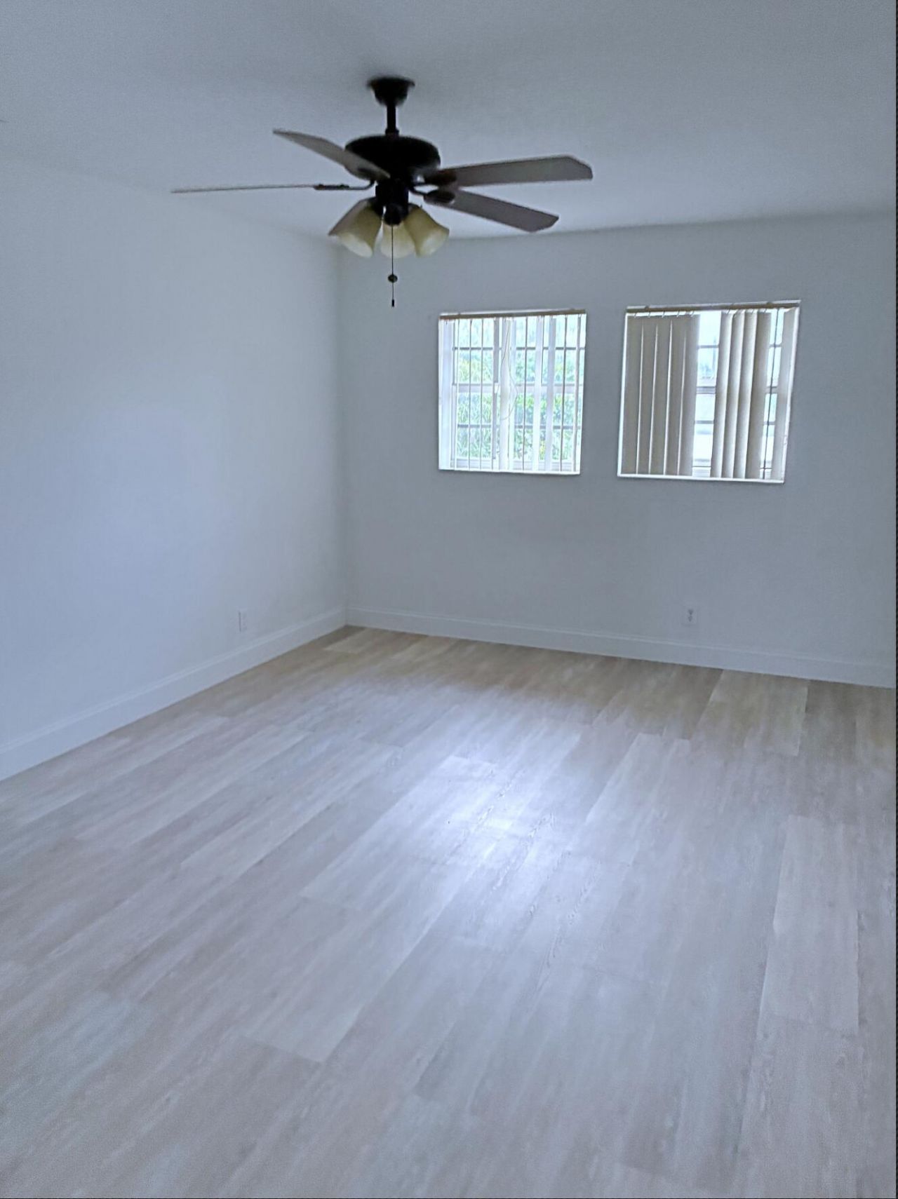 647 Latona Avenue, Lake Worth Beach, FL 33460 Photo