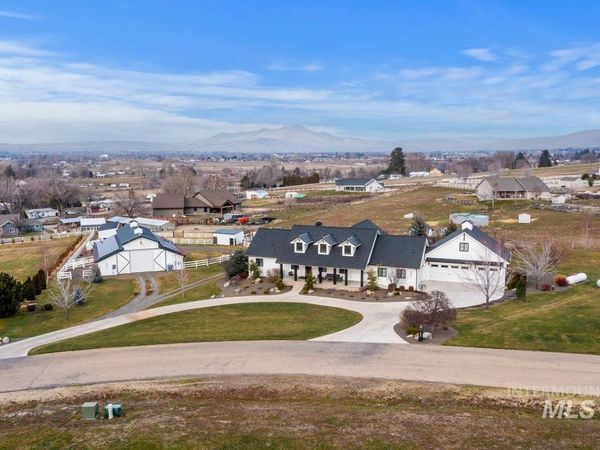 994 Walker Trail, Emmett, ID 83617