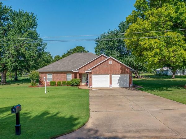 217 S Roselawn Avenue, Midwest City, OK 73130