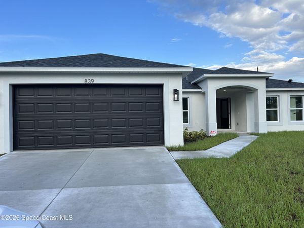 839 Everglade Avenue SE , Palm Bay, FL 32909