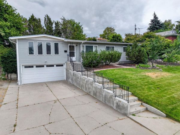 623 Bannock Avenue, American Falls, ID 83211