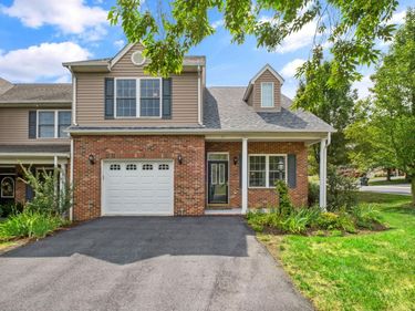 26 PARK VIEW DR E, Staunton, VA 24401