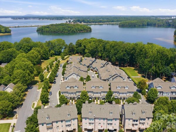 744 Amalfi Drive , Davidson, NC 28036
