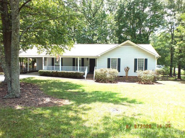 2274 White Pine Court , Lancaster, SC 29720