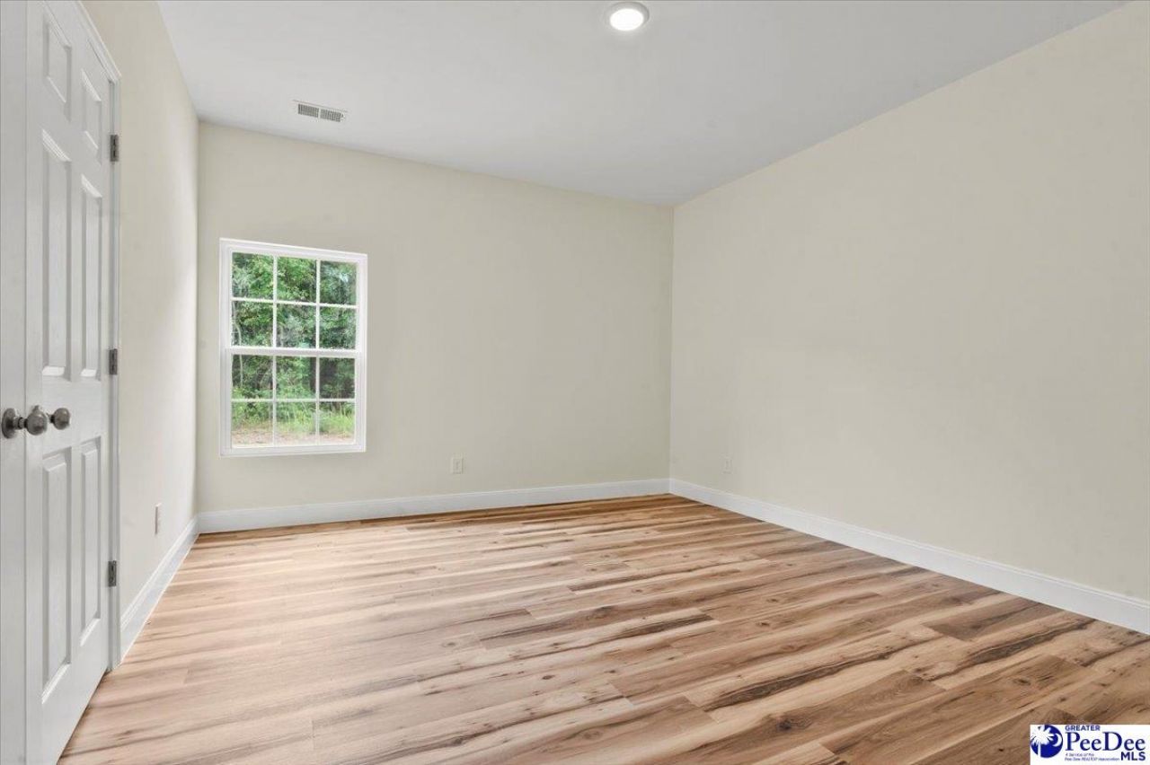 1503 E Home Avenue Photo 27