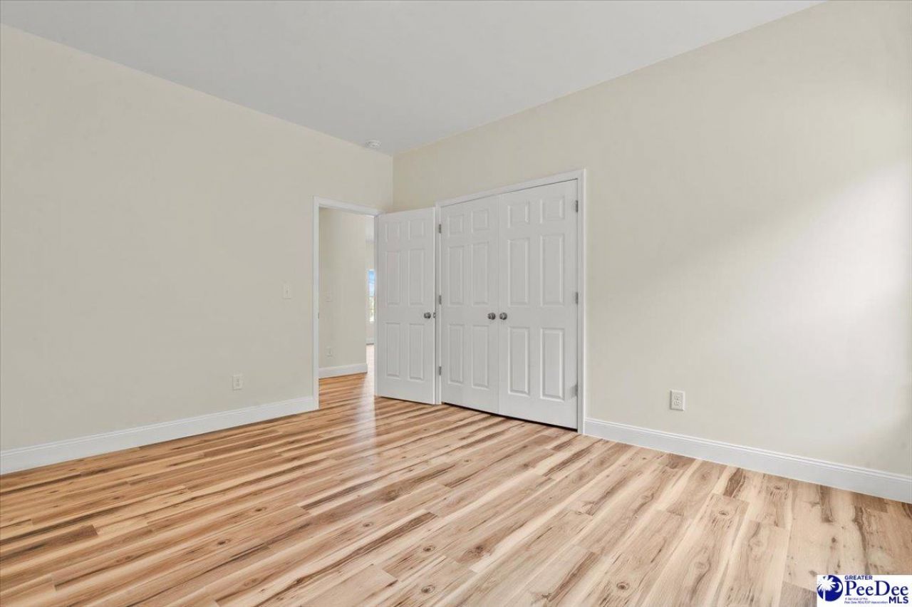 1511 E Home Avenue Photo 23