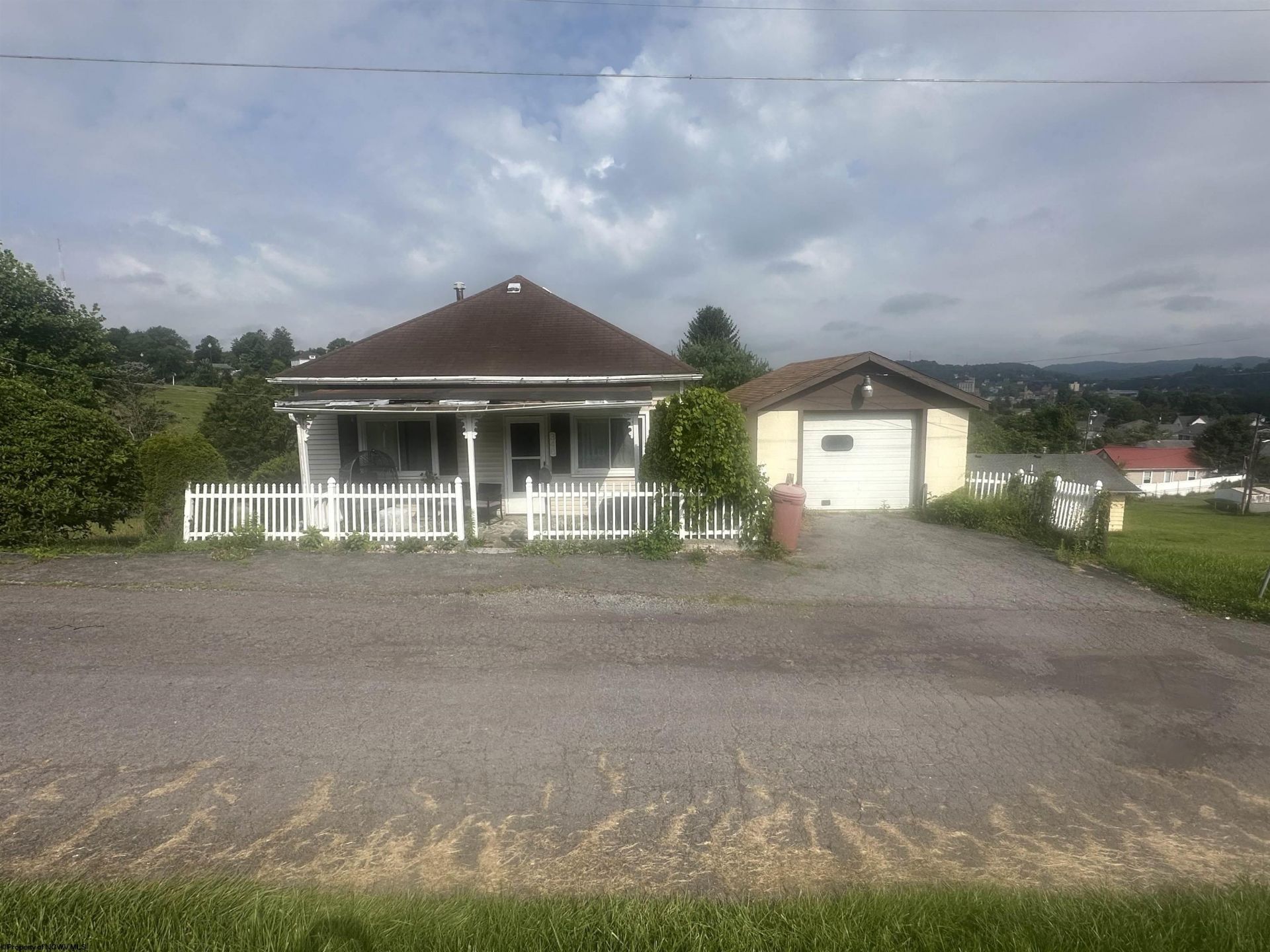 348 Lincoln Street, Fairmont, WV 26554 Main Photo