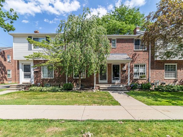 22960 Marter Road, Saint Clair Shores, MI 48080