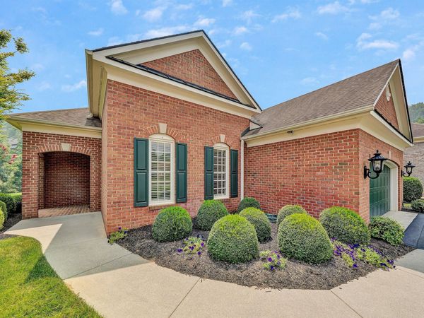 6542 Fairway Estates DR, Roanoke, VA 24018