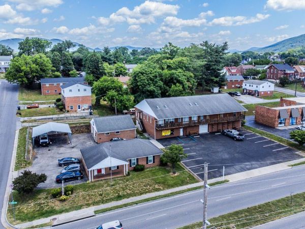 310 W Virginia AVE , Vinton, VA 24179
