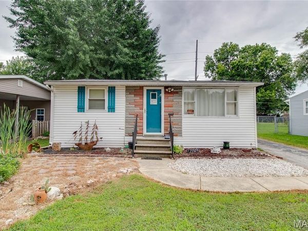 2132 Miracle Avenue , Granite City, IL 62040