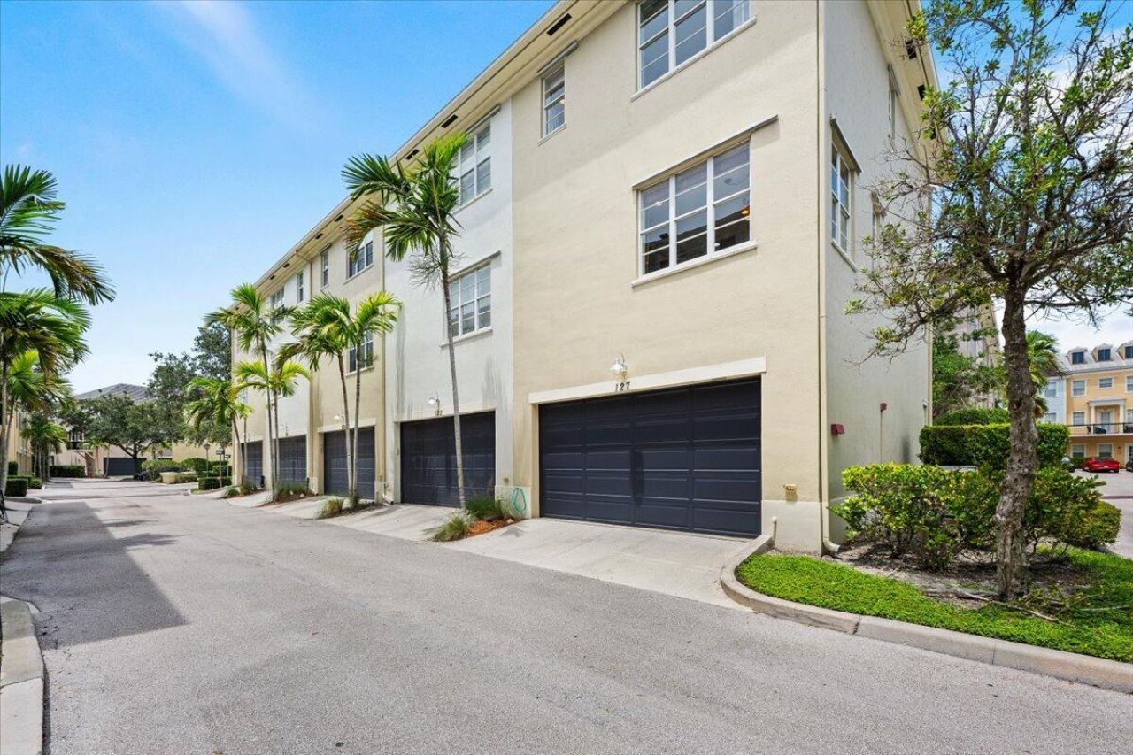 127 Greenwich Circle, Jupiter, FL 33458 Photo
