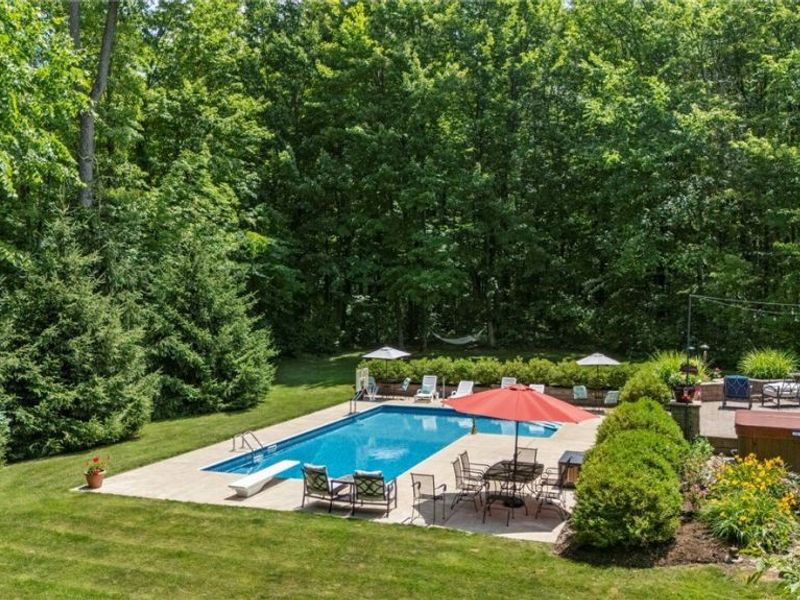 9305 Roryanna Drive , Chardon, OH 44024 Photo 43