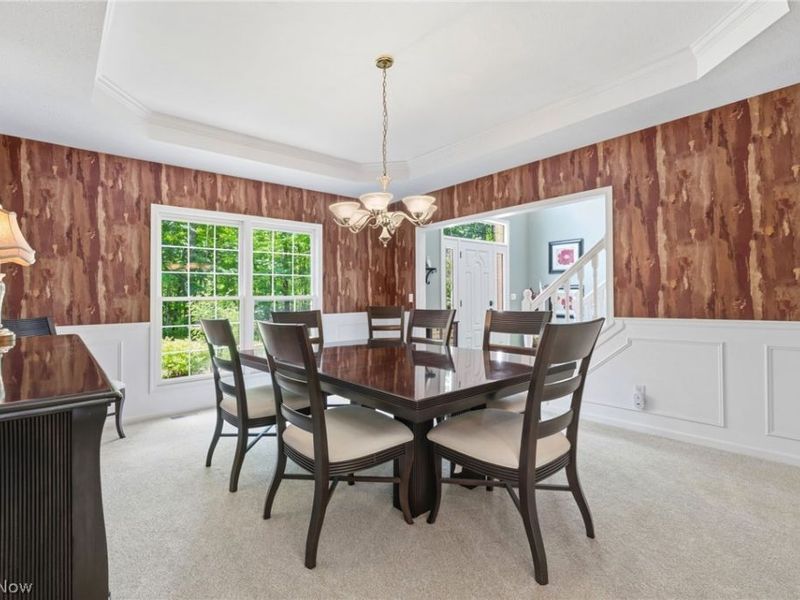 9305 Roryanna Drive , Chardon, OH 44024 Photo 8