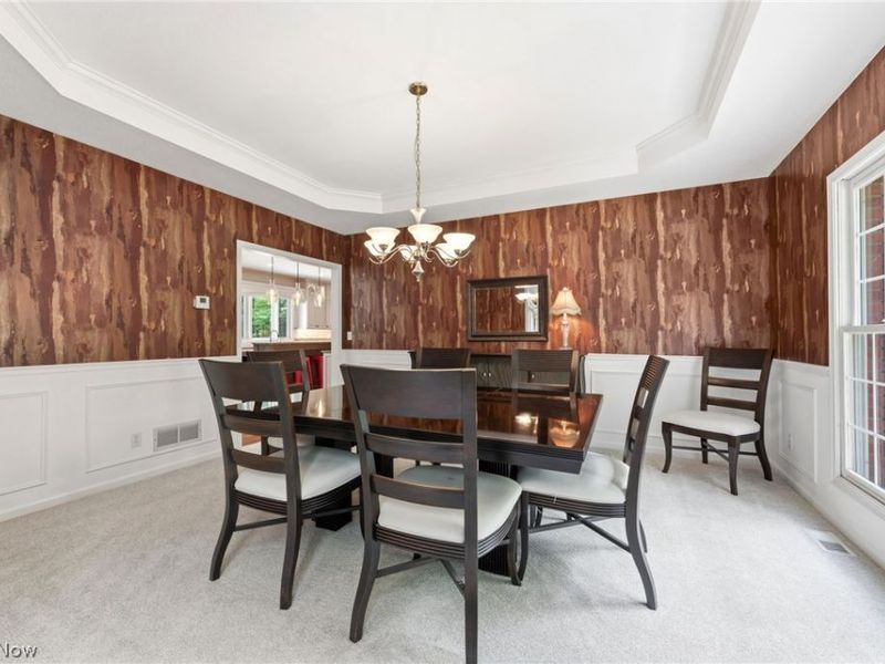 9305 Roryanna Drive , Chardon, OH 44024 Photo 9