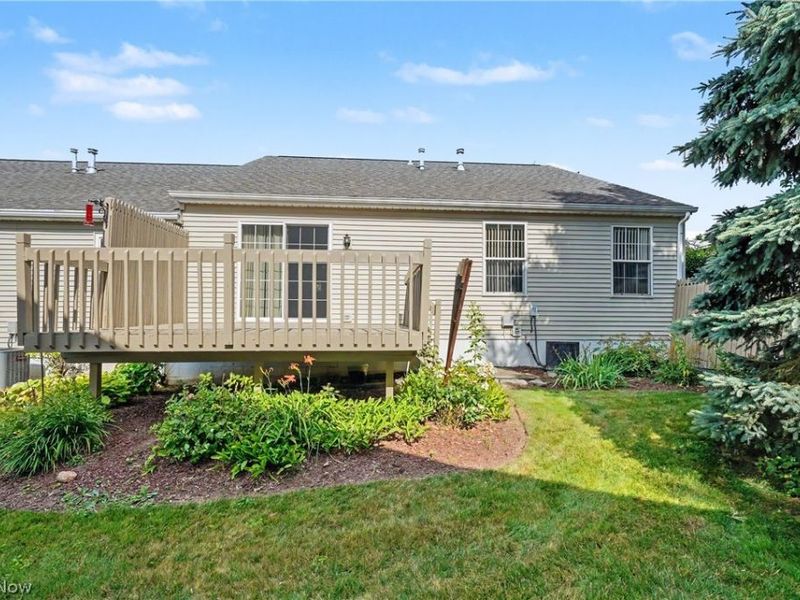 3196 Mariners Island Drive NW, Canton, OH 44708 Photo 18