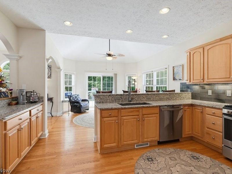 2211 Meadowsweet Lane, Streetsboro, OH 44241 Photo 18