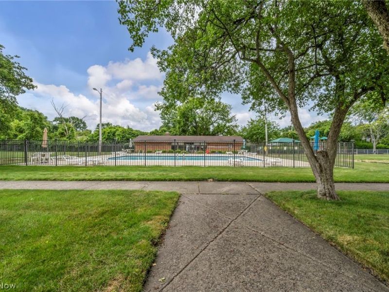 23855 David Drive, Unit 117, North Olmsted, OH 44070 Photo 37