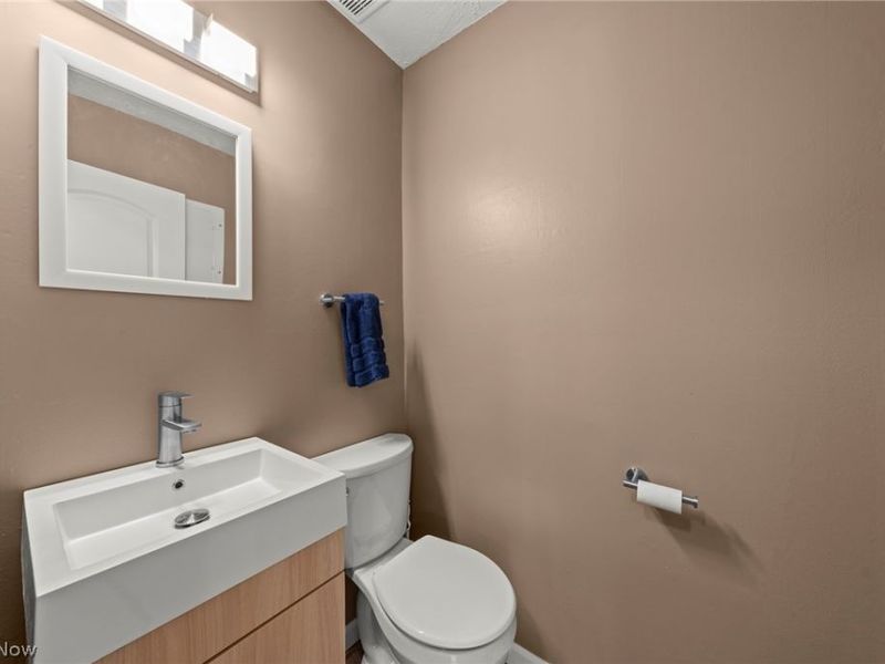 4221 Regal Avenue, Brunswick, OH 44212 Photo 18