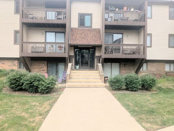 27467 Westown Boulevard, Unit 2011, Westlake, OH 44145
