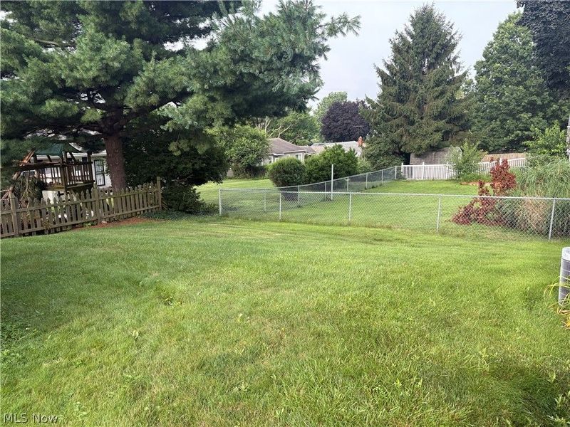 230 E Dresden Avenue, Akron, OH 44301 Photo 22