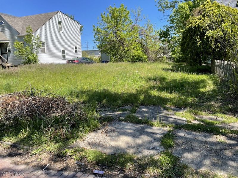 19120 Firwood Road, Cleveland, OH 44110 Photo 2