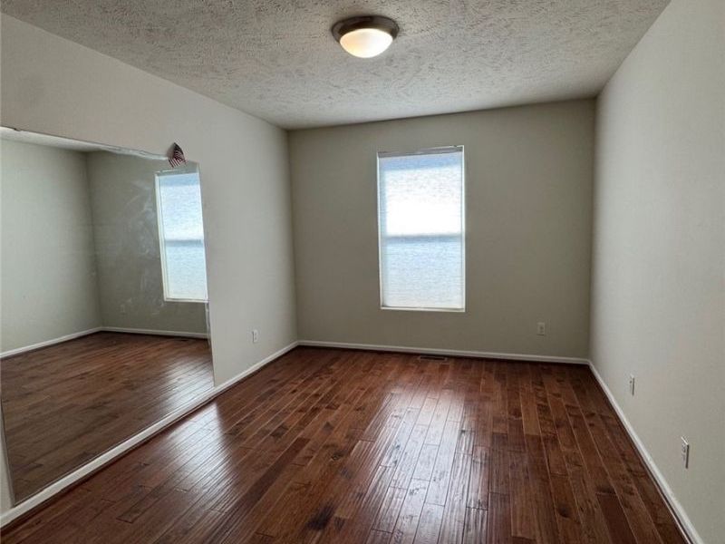 393 Caleb Drive , Akron, OH 44321 Photo 15