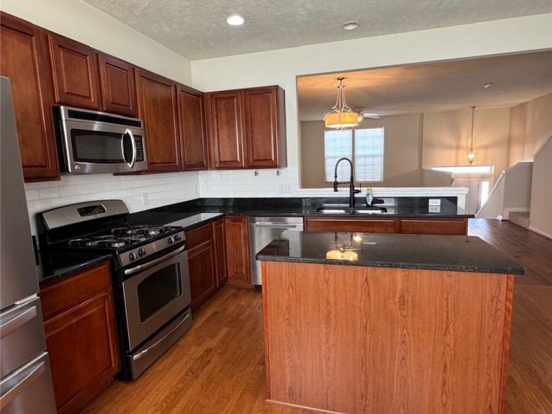 393 Caleb Drive , Akron, OH 44321 Photo 5