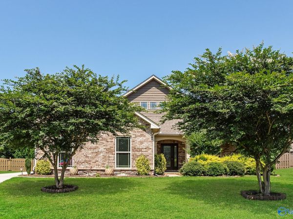 402 Mossyleaf Drive, Huntsville, AL 35824