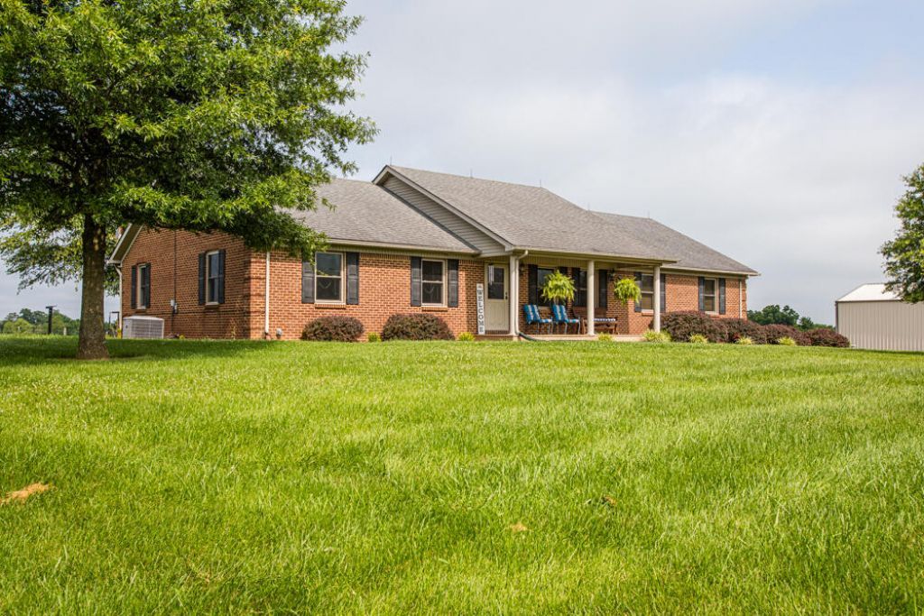 327 Collins Road, Paris, KY 40361 Main Photo