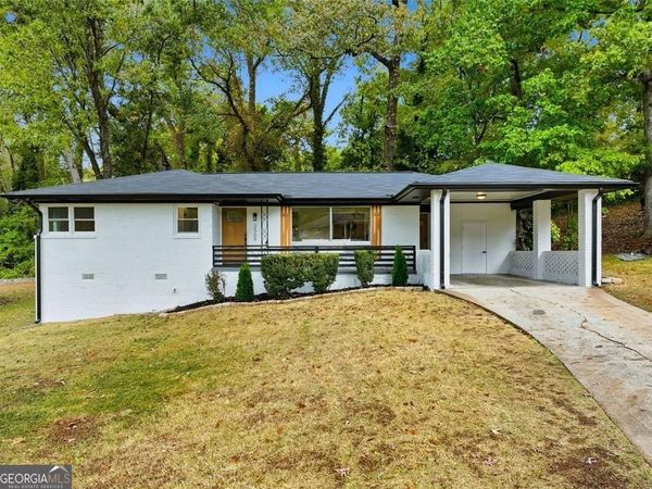 2568 Fontaine Circle, Decatur, GA 30032