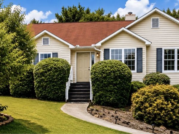 31 Westover Ridge NW, Adairsville, GA 30103