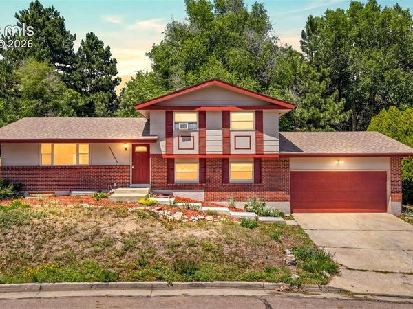 2724 Penacho Circle, Colorado Springs, CO 80917