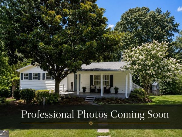 1784 W Elmwood Dr, Acworth, GA 30102