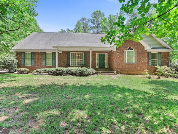 892 Brooks Woolsey Road, Brooks, GA 30205