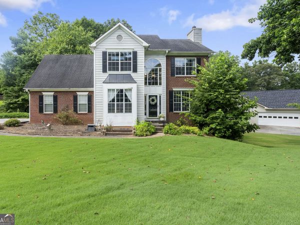 5660 Bridle Glen Drive, Sugar Hill, GA 30518