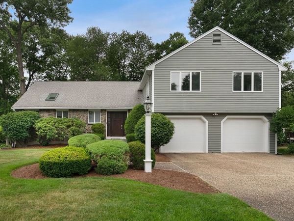 29 Canavan Circle, Needham, MA 02492