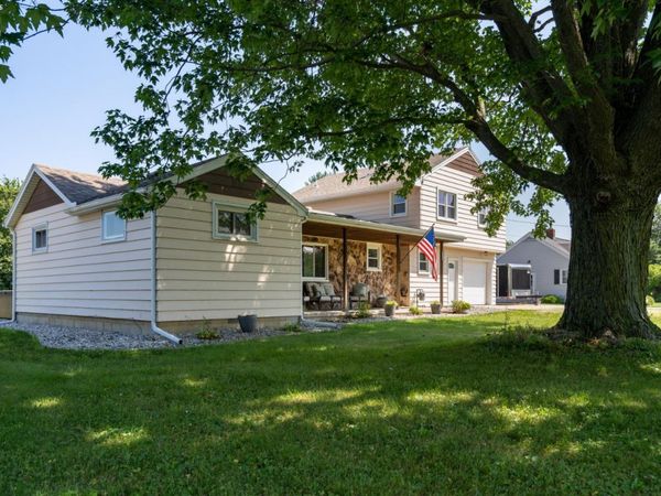 818 W Front Street, Pemberville, OH 43450