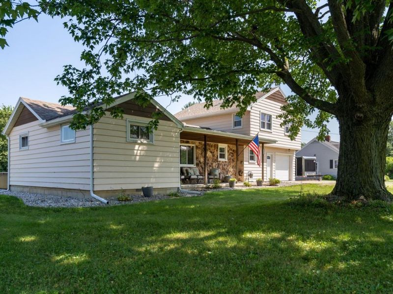 818 W Front Street, Pemberville, OH 43450 Photo 1