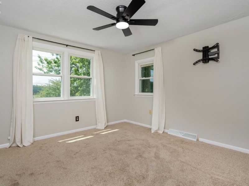 818 W Front Street, Pemberville, OH 43450 Photo 30