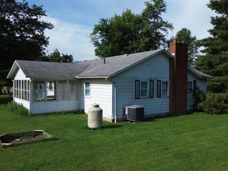 895 county road 212, Fremont, OH 43420 Photo 11
