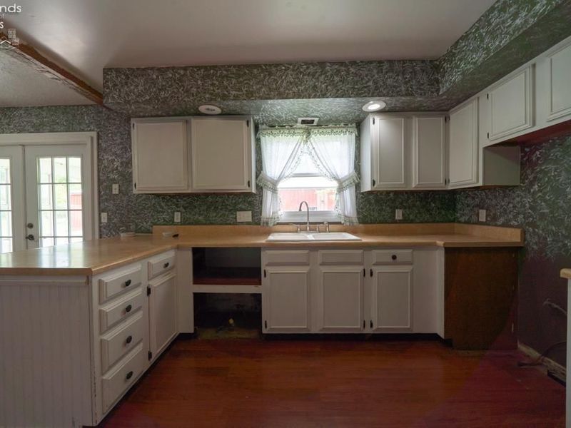 895 county road 212, Fremont, OH 43420 Photo 2