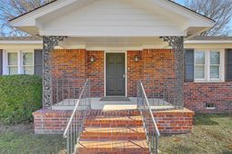 616 Semaht Street photo 4