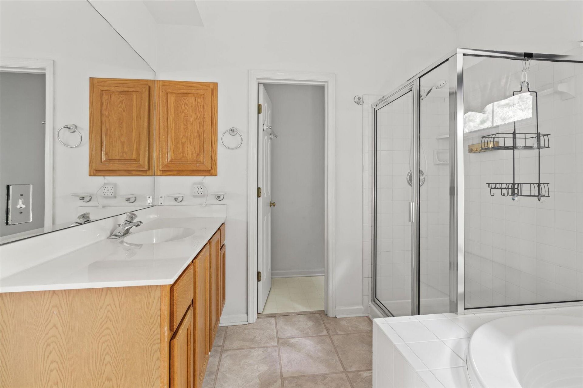 1391 Lakecrest Court Photo 17