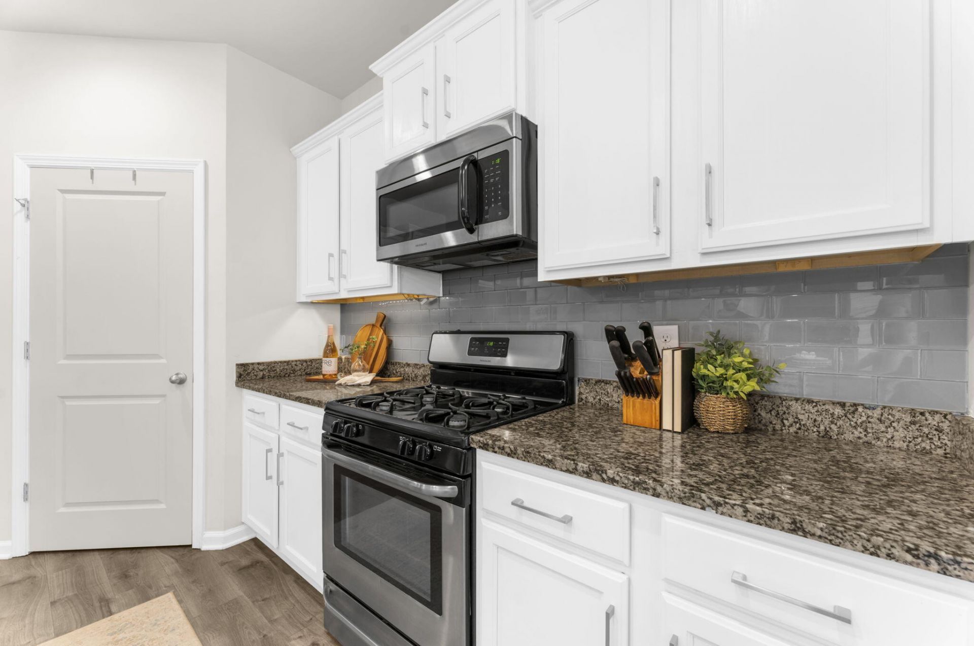 2505 Hummingbird Lane Photo 10
