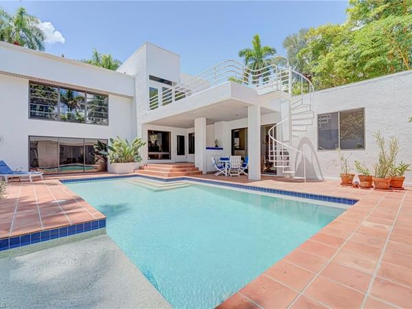 1215 Caloosa DR , FORT MYERS, FL 33901
