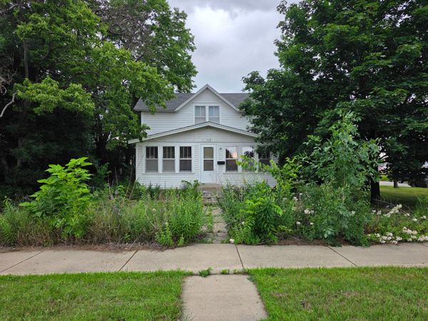 559 North Street, Anoka, MN 55303