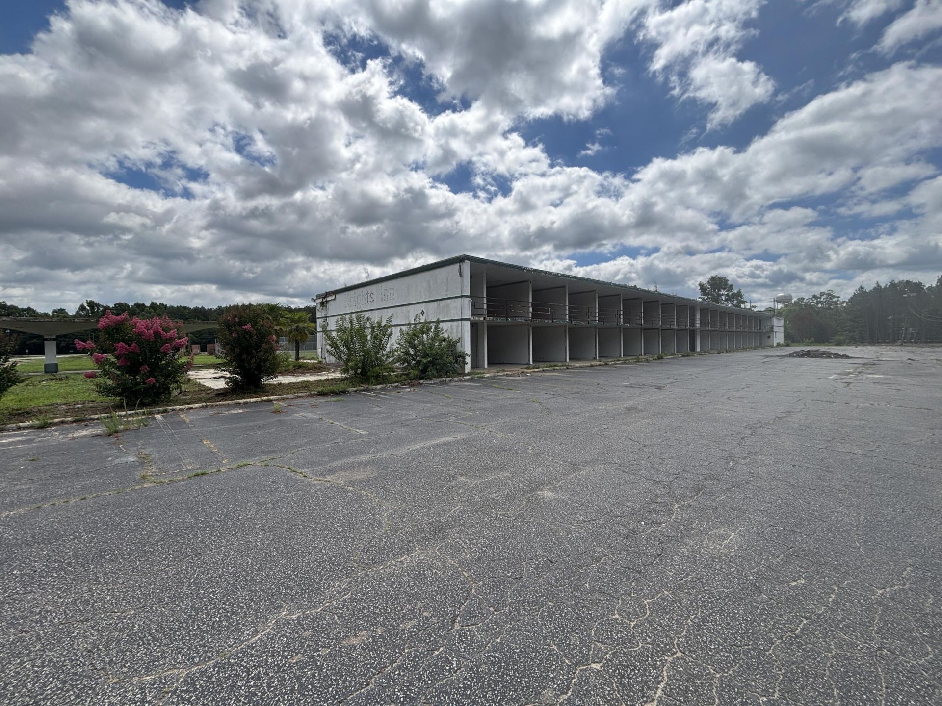 4 Buff Boulevard Photo 6